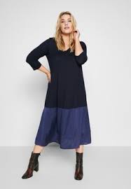 Acquista sullo shop h&m abbigliamento per taglie forti da donna. Abiti Taglie Comode Giovanili 5ebe53