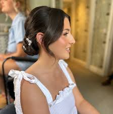 💫✨BRIDESMAID GOALS✨💫 Soft Hollywood inspo wave for this absolutley  stunning bridesmaid yesterday at one of my fave venues @theoaktreeofpeover  🤍 Makeup by @katiedootson_makeup 🎨