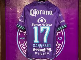 Mazatlán fc, equipo que hará su debut en la liga mx a partir del torneo guard1anes 2020, presentó sus uniformes a ritmo de banda, de la 'banda el recodo'. Mazatlan F C On Twitter El Estadio Y El Uniforme Mas Chilo De La Ligabbvamx Son De Nosotros Y Haganle Como Quieran Arrebatando