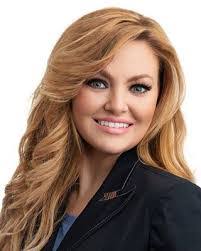 Candice Mitchell's Instagram, Twitter & Facebook