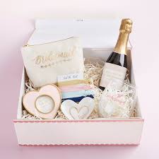Mariage Autres Personnalise Demoiselle D Honneur Boite Cadeau Demoiselle D Honneur Cadeau Mariage Or Rose Script Cuivre Urbanbat Org La boite cube peut accueillir une dizaine de dragées ou une trentaine de dragées mini coeurs disponible sur notre boutique. urbanbat