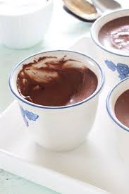 Petits Pots De Creme Au Chocolat Ultra Cremeux 2 Ingredients Sans Oeufs Recette Creme Au Chocolat Petits Pots De Creme Au Chocolat Pot De Creme