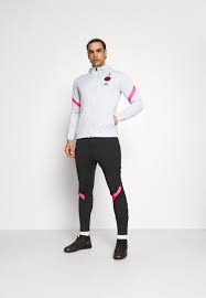 We did not find results for: Nike Performance Paris St Germain Dry Tracksuit Vereinsmannschaften Pure Platinum Black Hyper Pink Grau Zalando De