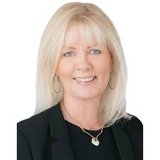 Laura Barkman's Instagram, Twitter & Facebook