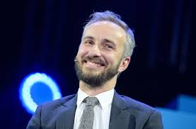 Aus dem aufklärer jan böhmermann ist ein diskurspolizist geworden. Neo Magazin Royale Schock Im Tv Jan Bohmermann Zersagt Penis Live Im Zdf News De