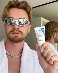 NEW COLLAB ALERT! 🔥 @faye.bone showt haar favoriete looks in een toffe  samenwerking met @maicazz.nl en @dnm.pure. Geen standaard fitcheck, maar  een speelse, fun, fashion-forward edit. #freelancer #influencermarketing  #influencercollaboration ...