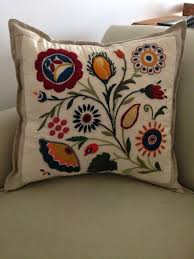 Yastik Modelleri Mimuu Com Crewel Embroidery Nakis Dugumleri Elde Nakis