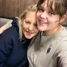 Jennifer Brummel's Instagram, Twitter & Facebook