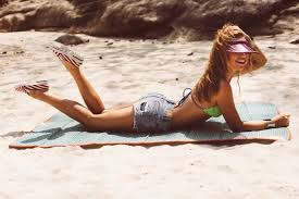 Sit out in the sun to tan as you normally would. 4 Ways To Get A Sun Tattoo