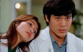 Tranh cãi quanh phim Đi giữa trời rực rỡ: Đừng nghĩ cứ khoác trang phục dân  tộc vào là hiểu họ