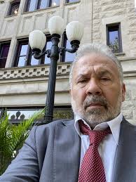 Who Bowled at the Manor or Stratford at Belmont & Central?