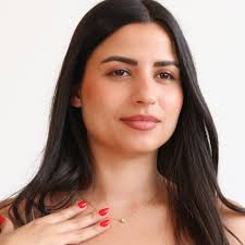 Buy 14K Moissanite Pendant Necklace, Solid Gold Moissanite Necklace, White  Stone Necklace, Moissanite Necklace Gold, Minimalist Dainty Necklace Online  in India