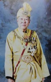 Many surprises will come his way, and sultan better be open and ready to wisdom and prudence is the key, but sultan hisamuddin alam shah of selangor will definitely be faced with choices that require fast action and. Warisan Raja Permaisuri Melayu Putera Dan Puteri Almarhum Sultan Hisamuddin Alam Shah Alhaj