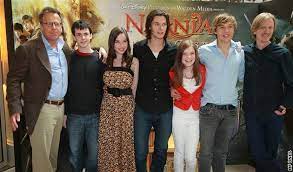 Ulož.to je československou jedničkou pro svobodné sdílení souborů. Fotogalerie Premiera Filmu Letopisy Narnie Princ Kaspian Jecici Herecka Georgie Henleyova