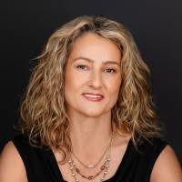 40+ "Sandy Moreira" profiles