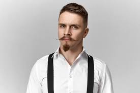 Look through examples of goatee translation in sentences, listen to pronunciation and learn grammar. Best Goatee Styles Awesome Men Cinthol