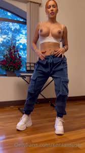 Watch online Keniamusicr aka Keniamusicr OnlyFans - Back home and ready to  De vuelta en casa y lista para on X-video