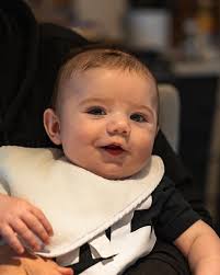 Uncle🙋🏻‍♂️, Charlotte👸🏼, Calvin👼🏻, Linus🐶