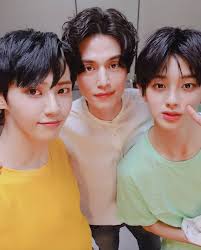 The lonely and great god, and as kang ji wook in another tv series, romantic drama scent of a woman, among many other differing appearances he has secured so. Only Lee Dong Wook Can Take A Selfie With Idols 15 Years Younger And Not Look Out Of Place Kissasian