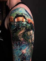 If you are looking for cool designs for your upper arm a circular pattern with interesting motifs in black looks great. Pin On Tattoo