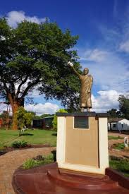 Kaunda was the first president of the republic of zambia who served from 1964 to 1991. Statue Of Former President Kenneth Kaunda Picture Of Chilenje House Lusaka Tripadvisor