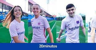 El portal footyheadlines ha publicado la que podría ser la camiseta que utilice el fc barcelona al cabo de dos temporadas. Los Mensajes Ocultos De La Segunda Equipacion Del Fc Barcelona Para La Temporada 2021 22