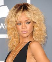 Rihanna's wild curls have so much personality. Rihanna Cute Long Wavy Hairstyles Popular Haircuts