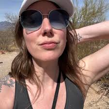 🥹 Bonnie Sue Chapman a friend and former employee of Lago Vista was quick  to rally her people to put this