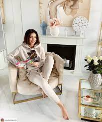 Dla klaudii bardzo ważne są pasujące do pomieszczenia dodatki. Klaudia Halejcio Minela Sie Z Powolaniem Jej Mieszkanie Wyglada Jak Z Okladki Magazynu Fani Uwielbiam Te Wnetrza