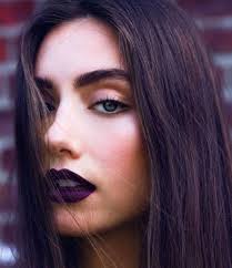 Dark lipstick for Winter
