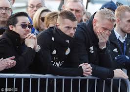 Born 5 november 1986) is a danish professional footballer who plays as a goalkeeper for premier league club leicester city and. Players And Owner S Family Visit Stadium After Leicester City Helicopter Crash Cgtn