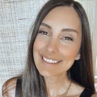 Olivia Lohmann's Instagram, Twitter & Facebook