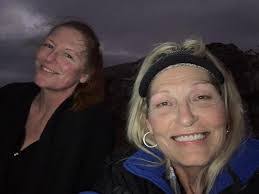 Jeannette Mohl's Instagram, Twitter & Facebook