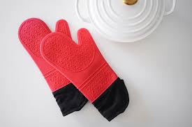 At its most basic, cooking means applying heat to food. The 7 Best Oven Mitts For 2021 Reviews By Your Best Digs