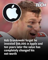 The former NFL star has come into an eye-popping fortune 🤯