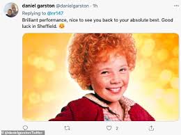 2 likes · 2 talking about this. Neil Robertson Jokes That A Llama Was His Inspiration For New Curly Blond Hairstyle Aktuelle Boulevard Nachrichten Und Fotogalerien Zu Stars Sternchen