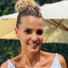 Maritere Alessandri in Bathing Suit Gets Her "Vitamin D"