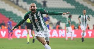 Öte yandan mehmet zeki çelik'in lille kulübü'ne transferi sonrasında bursaspor da transferden pay alacak. Futbolcu Fabrikasi Bursaspor Trt Spor Foto Galeri