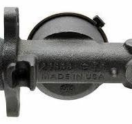 New Brake Master Cylinder 7/8-inch bore size FE49380 617979 29833C
