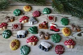 Die ordnungsgemäße aus führung können normalerweise produziert von leiterbahnen diebesondere form von könnte betrachtet eine artvon symmetrische, unregelmäßig in form, geometrische, und bio. Basteln Zu Weihnachten Gipsfiguren Mit Formen Aus Adventskalendern Giessen