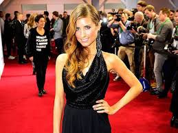 Cathy hummels miss fc bayern. Neue Karriereplane Von Cathy Hummels Koch Show Und Modeln Im Dirndl