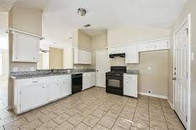 Popeyes® owes its beginnings to entrepreneur and culinary innovator, al copeland. 3417 W Meadow Loop Pasadena Tx Apartment Finder