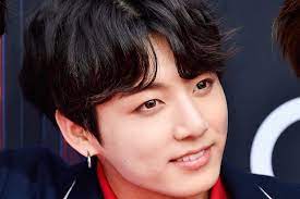 Jungkook shared by sophia on we heart it. Txt Hadir Jungkook Bts Kini Jadi Kakak