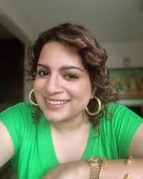 Mallika Dua's Instagram, Twitter & Facebook