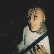 Stream LIL SKIES