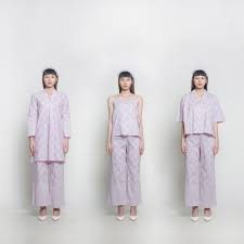 Video tutorial saya ini menjelaskan tentang cara membuat desain baju menggunakan aplikasi adobe photoshop yang dimana. Oemah Etnik Posts Facebook