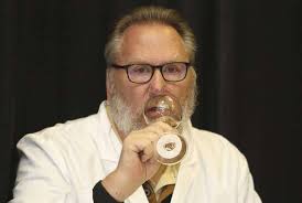 Expert judges select the best wines in North America