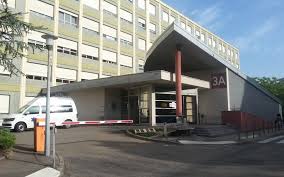 Hôpital Lyon Sud : l’auteur de l’agression au couteau contre un étudiant en médecine hospitalisé sous contrainte