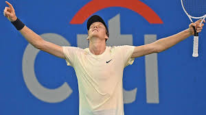 He strings his racquet with head hawk touch in the mains and crosses. Lfsjktjp42hhtm