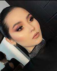 Larissa Chacón (cristallarycg)